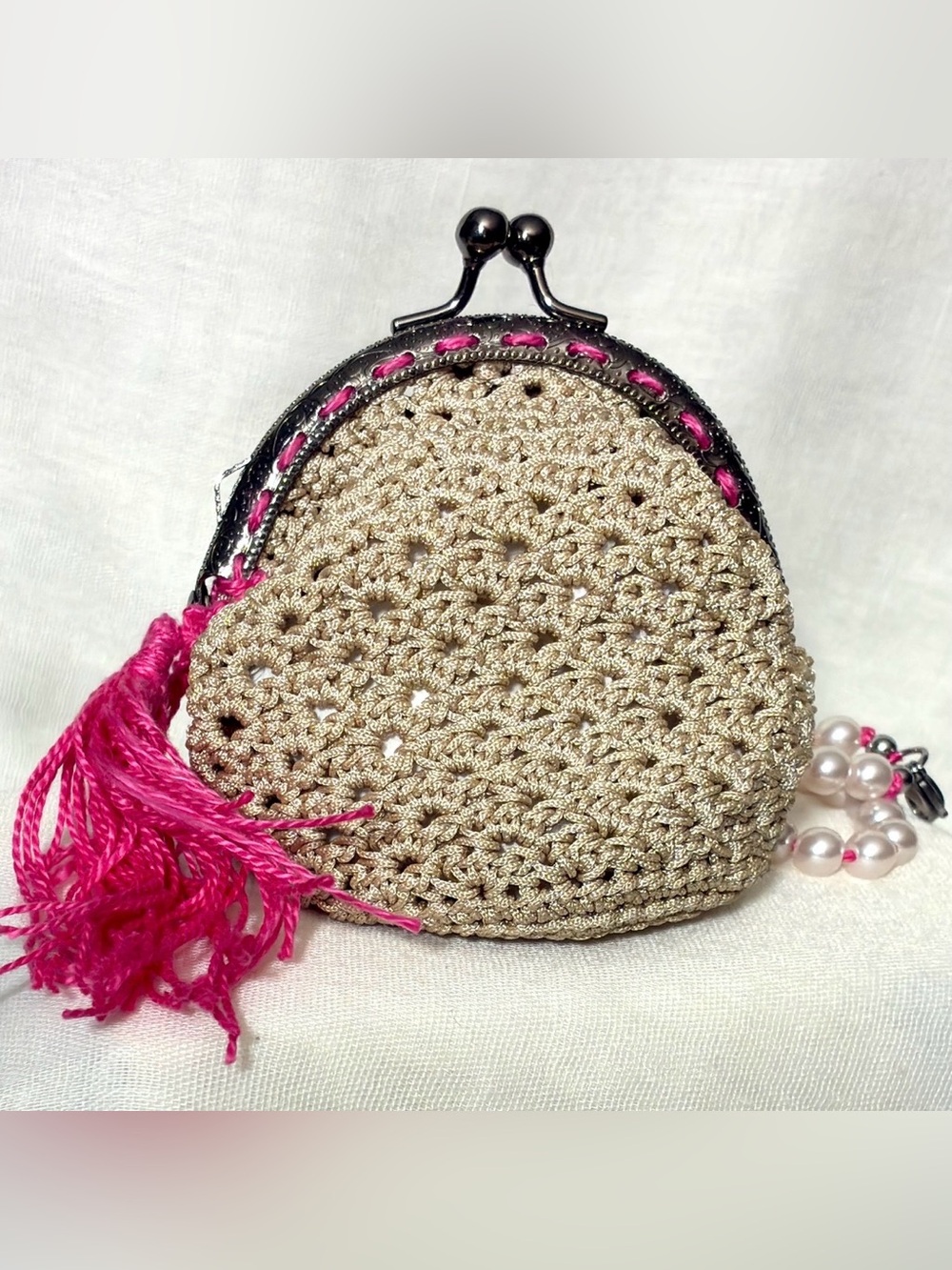Champagne Crème Silk Crochet MD Sz Coin Purse w Pink Tassel & Pearl Wrist Strap